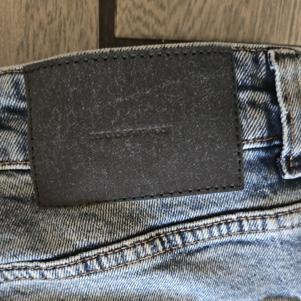 ZARA Men’s Distressed Skinny Jeans Size 32 Light Wash Ripped Denim Z202 - Picture 6 of 8